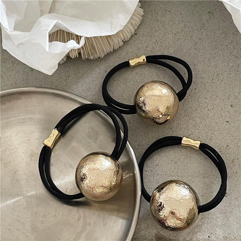 レトロで豪華なゴールドのユーズド加工円形ビーズヘッドバンド、 - Wrap Ring Gold のレビューと価格