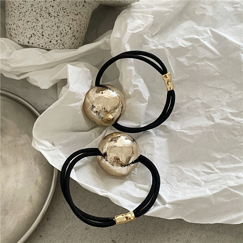 レトロで豪華なゴールドのユーズド加工円形ビーズヘッドバンド、 - Wrap Ring Gold のレビューと価格