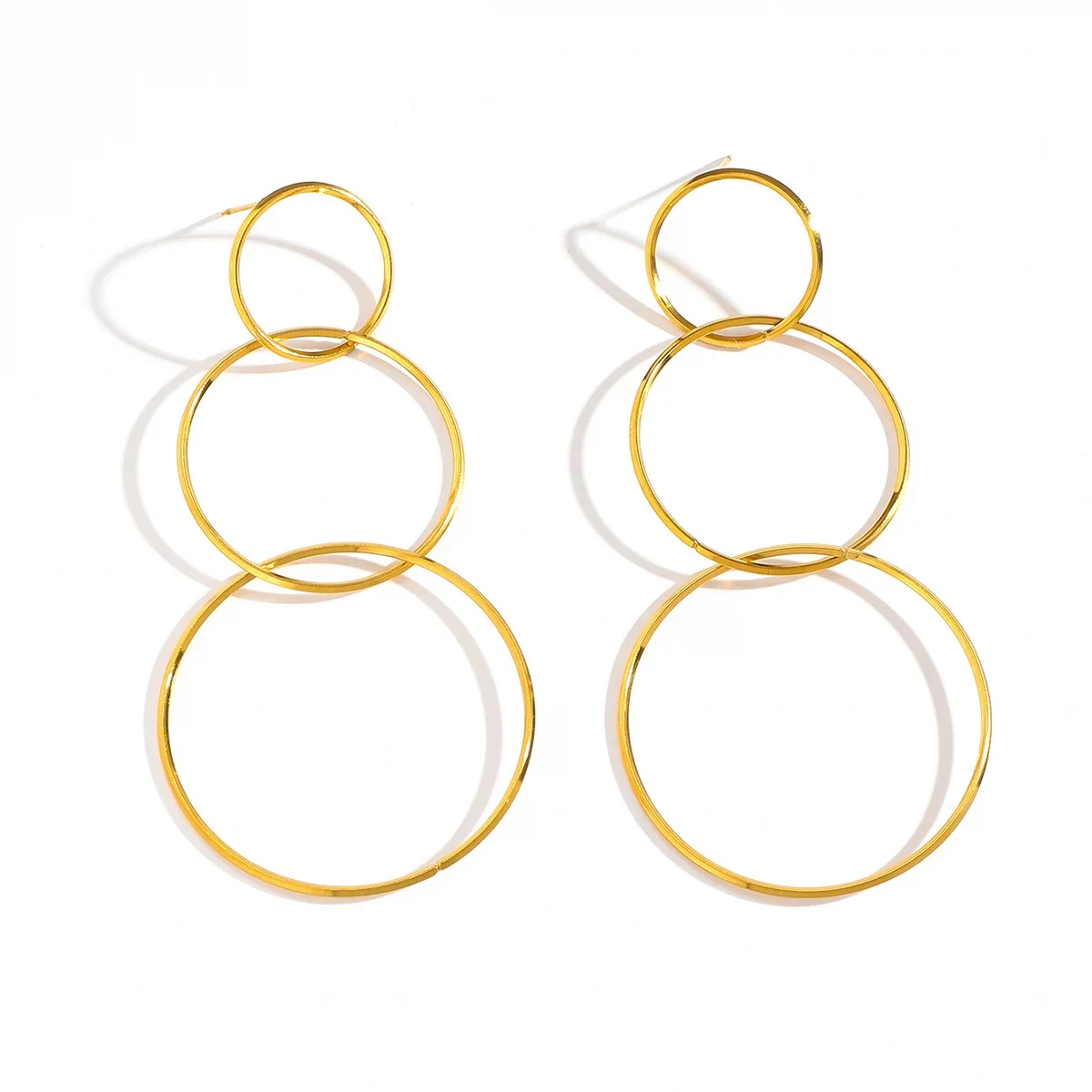 高級シンプルな 3 サークルステンレス鋼の幾何学的なイヤリン - Women'S Accessories Mango のレビューと価格